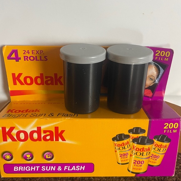 2 Rolls of Kodak Gold 200 24 Exp. Color 35mm Film - Picture 3 of 3